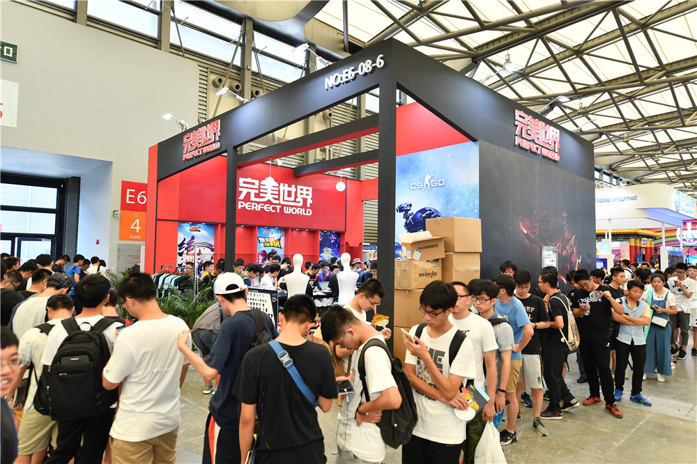 完美世界展馆门庭若市 TI7周边人气爆棚