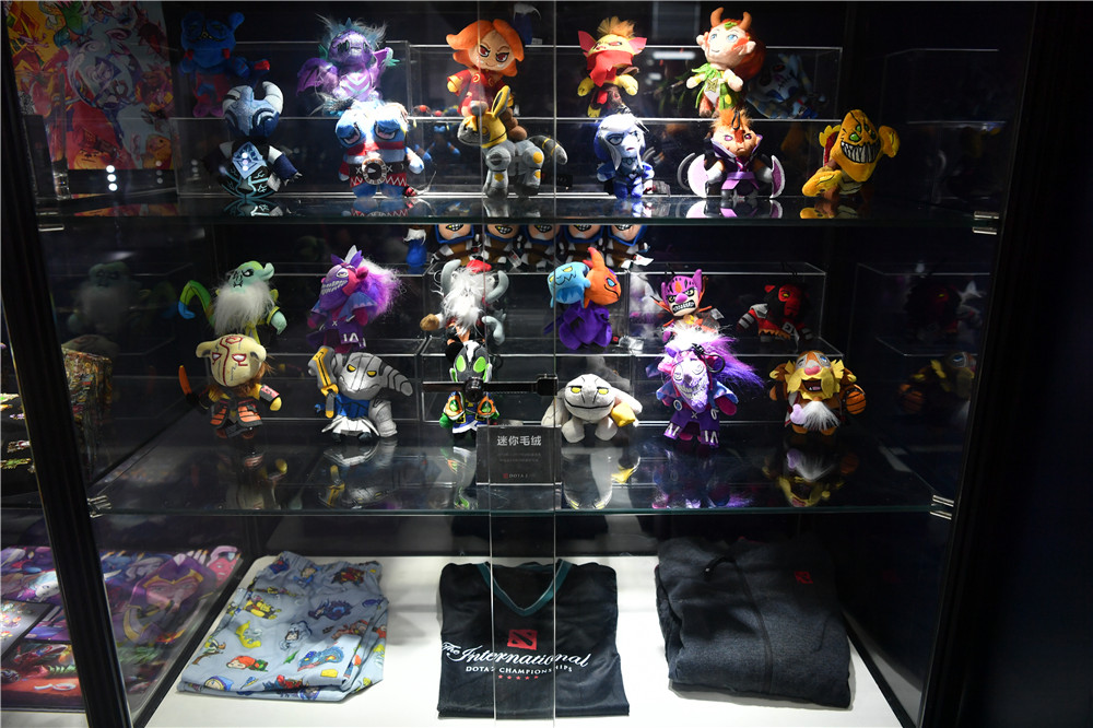 完美世界展馆门庭若市 TI7周边人气爆棚