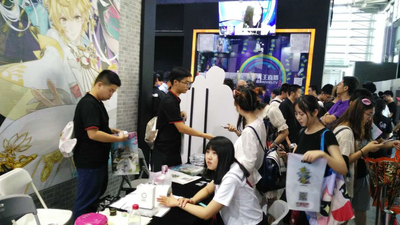 《梦间集》亮相CJ 超人气coser引爆全场