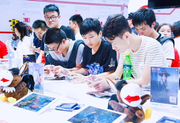 又燃又爆！网易游戏2017ChinaJoy又秀操作了