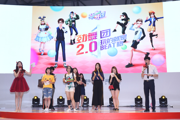 女司机的手速！《劲舞团》手游ChinaJoy玩家表演赛