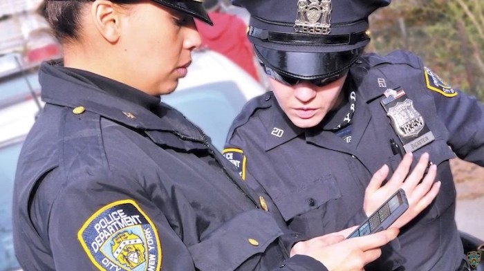 纽约市警察局宣布今秋开始 将全员改用iPhone执法