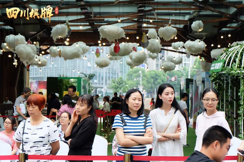 揭秘五一小长假成都商圈人流涌动的秘密