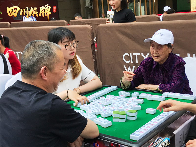 揭秘五一小长假成都商圈人流涌动的秘密