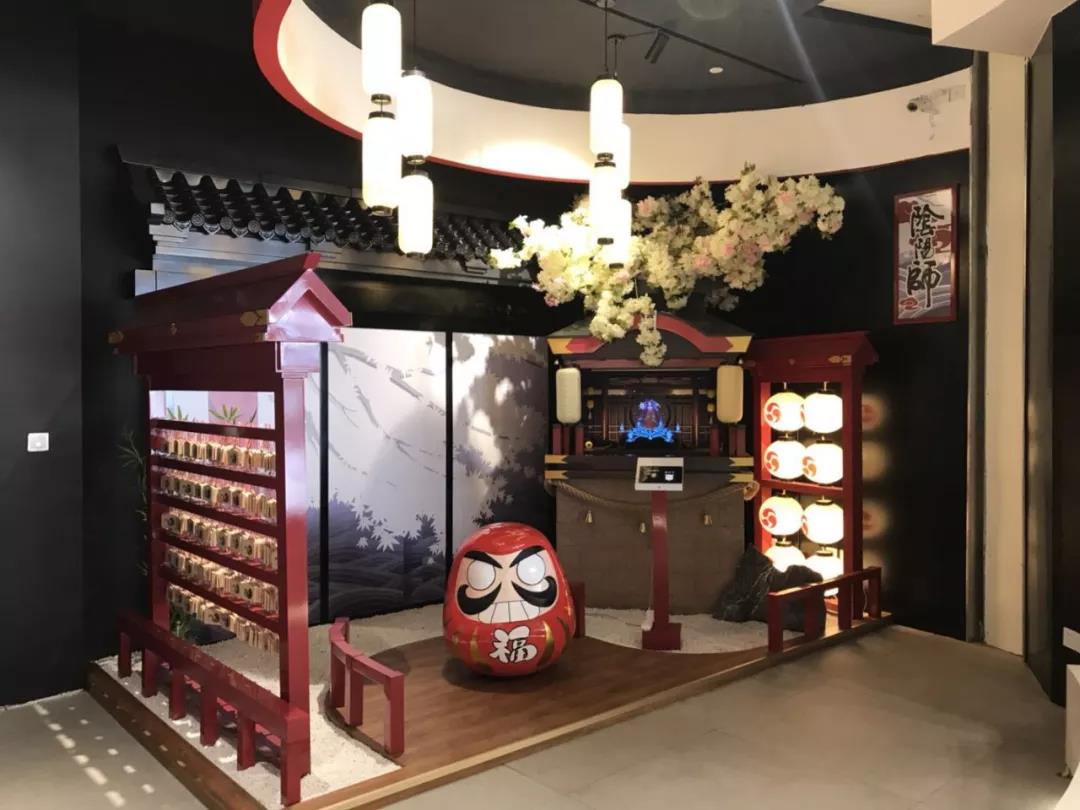 登机前玩AR游戏是什么体验？网易游戏在广州机场开了个店