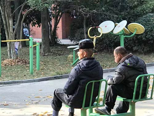 边锋湖州公益再出发 走进福利院儿童“温暖之家”