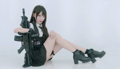 《红警OL》选美频出明星，美女大咖云集的军事策略手游