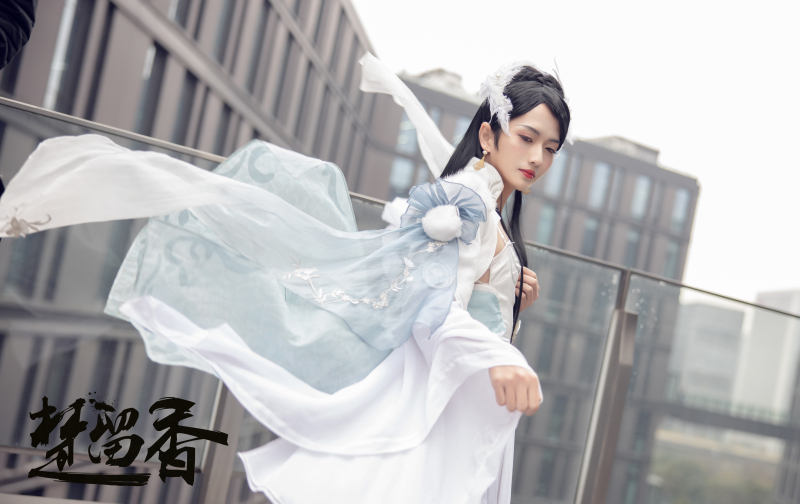 开发组“女装”上阵 《楚留香》首届cosplay大赛正式开启
