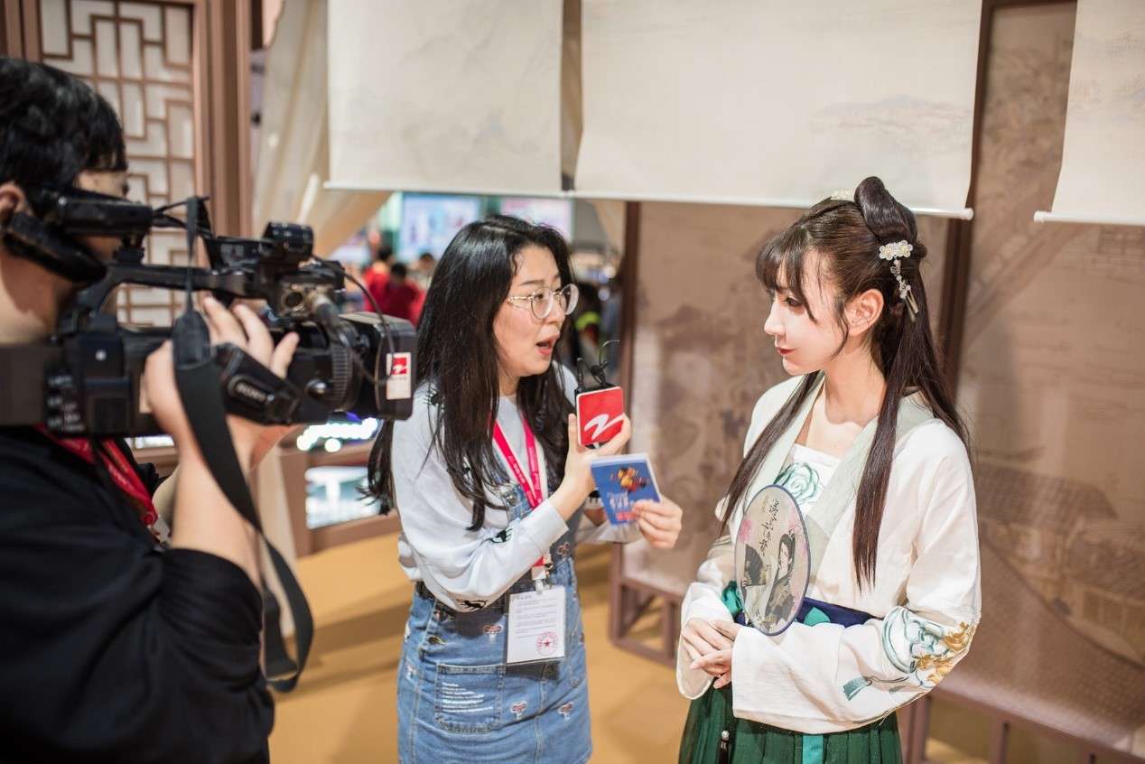 大宋女孩引领新风尚 国产IP力压美日夺漫展头条