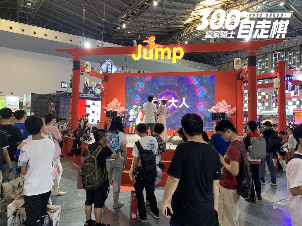 《皇家骑士：300自走棋》CCG EXPO 2019展台今日谢幕 最抢眼的竟然是辣个女人？