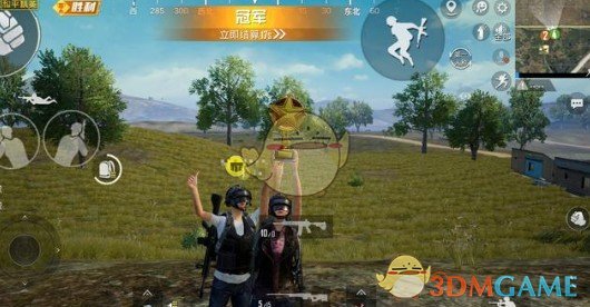 《和平精英》金色奖杯获取方法