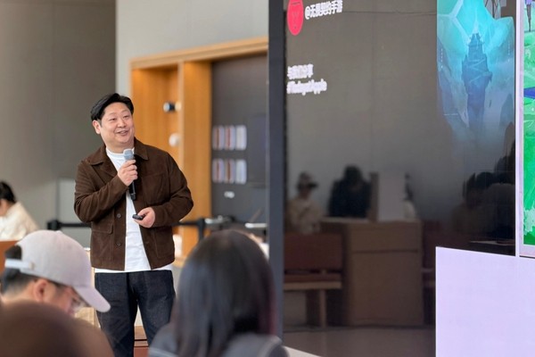 线上学颗秒，线下学穿搭？这款手游是如何拿捏当代年轻人审美的