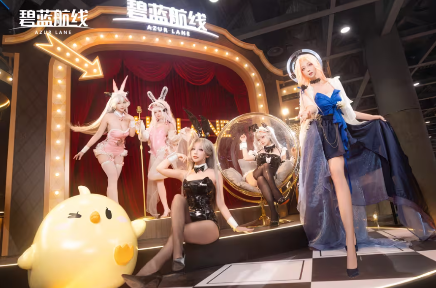 《碧蓝航线》2025冬日快闪点燃玩家热情 三城线下嘉年华圆满落幕