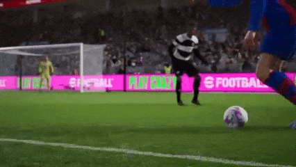 “全攻全守”引领时代，荷兰飞人技惊四座！