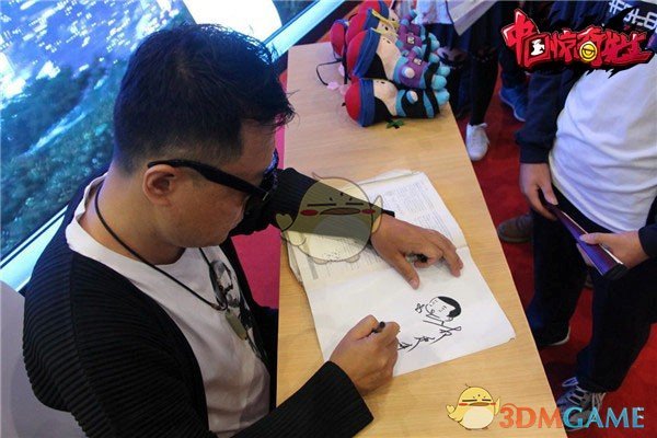 国庆嘉年华《中国惊奇先生》手游三地漫展精彩集锦