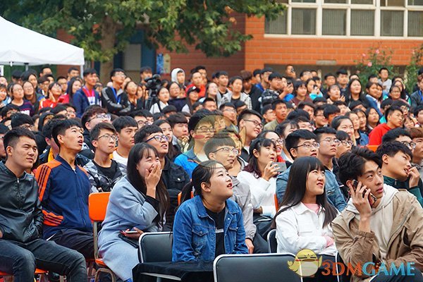 WUCG北区决赛座无虚席，诠释高校电竞不言弃