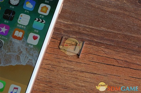 《iPhone》8SIM卡安装教程