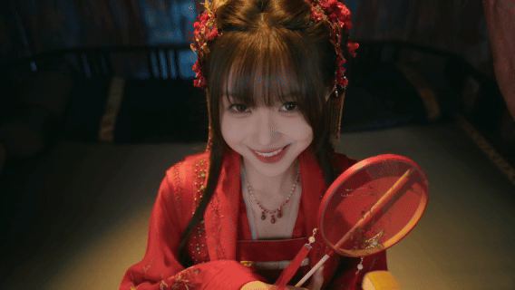 《完蛋！我被美女包围了！2》游戏特色内容介绍